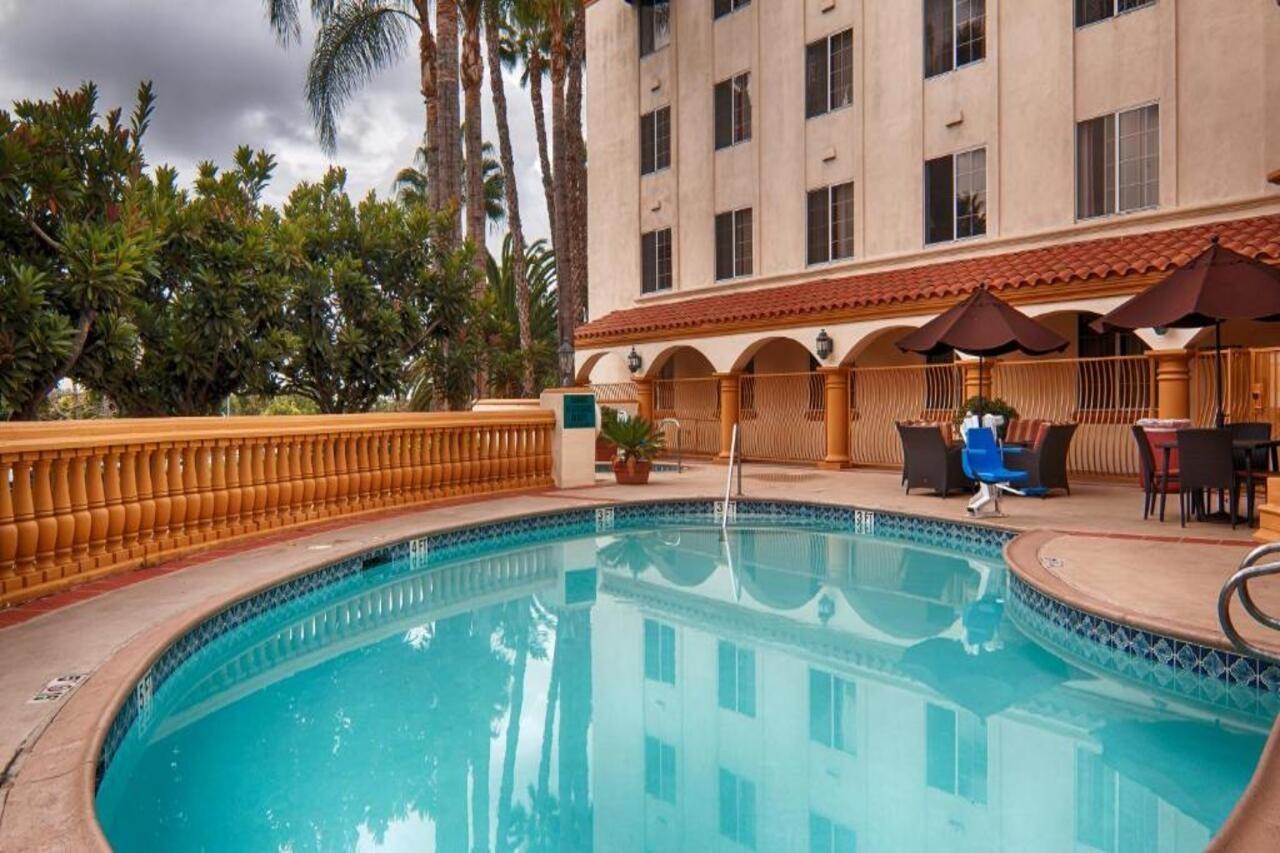 Express Hotel