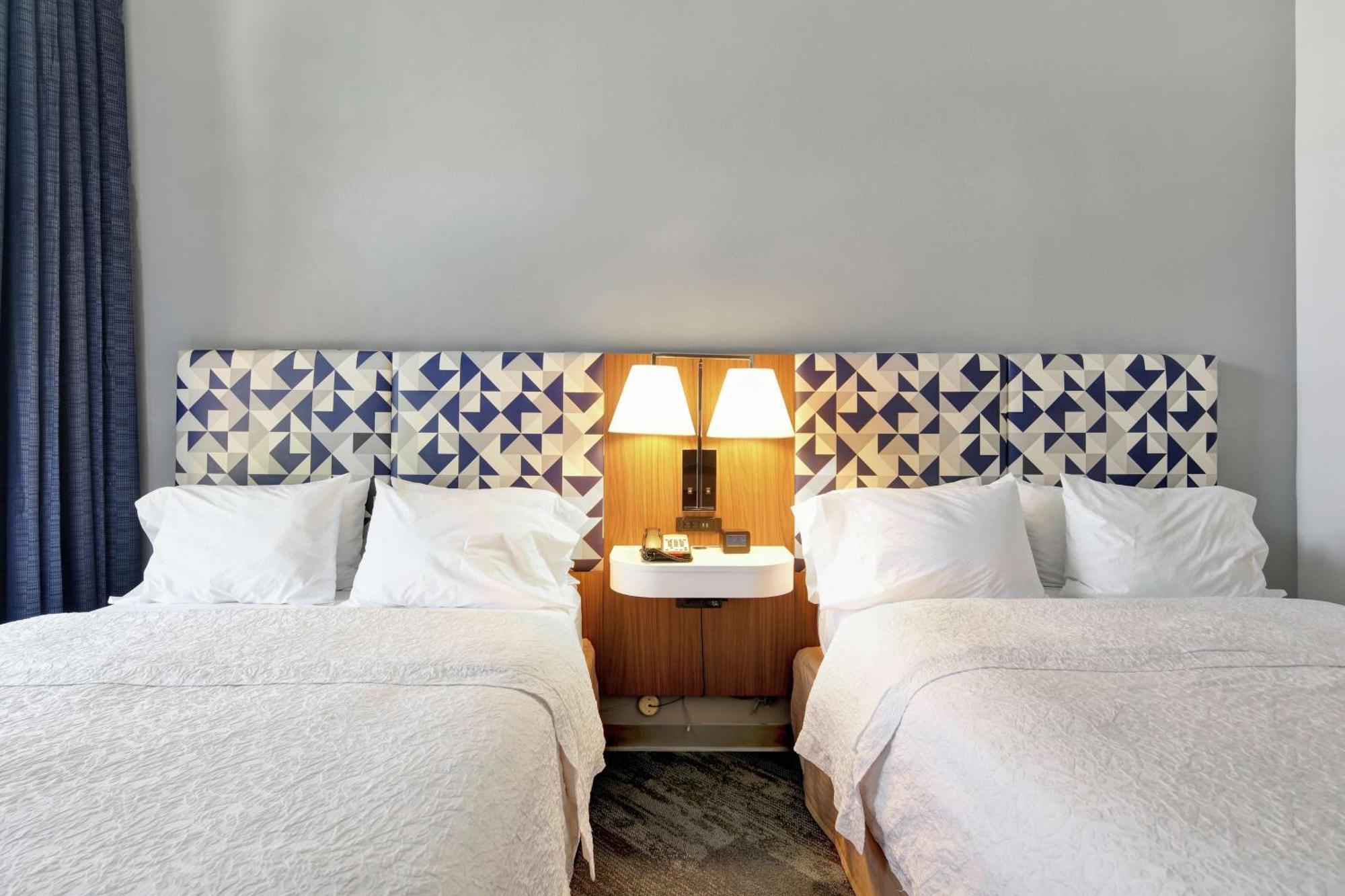 Hampton & Santa Ana/orange County Airport Hotel 3*